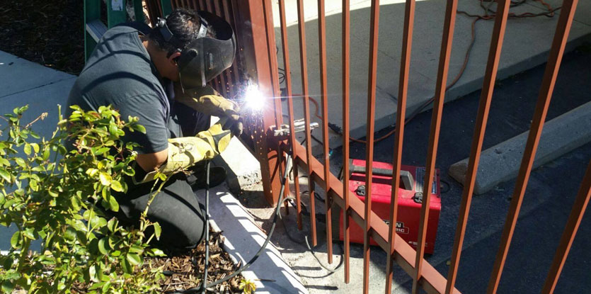 commercial-electric-gate-repair